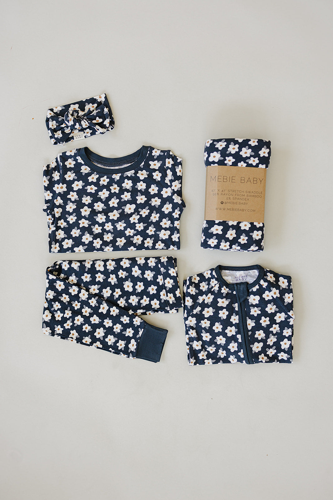 Navy Daisy Ribbed Bamboo Cozy Set